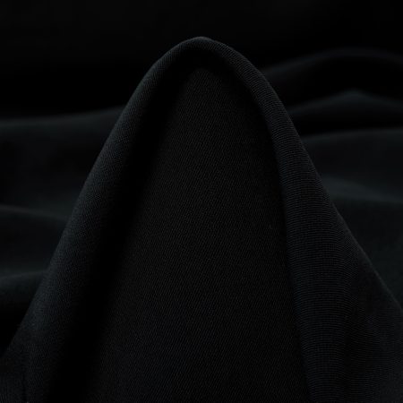 Crêpe, Raven Black
